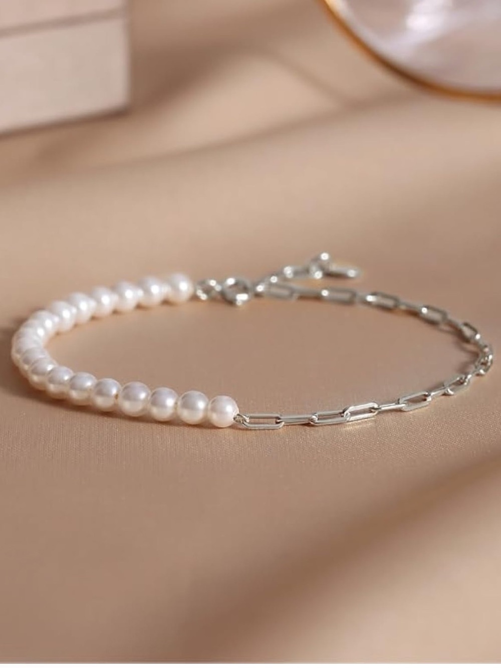 Silver Chain Bracelet with White Pearls